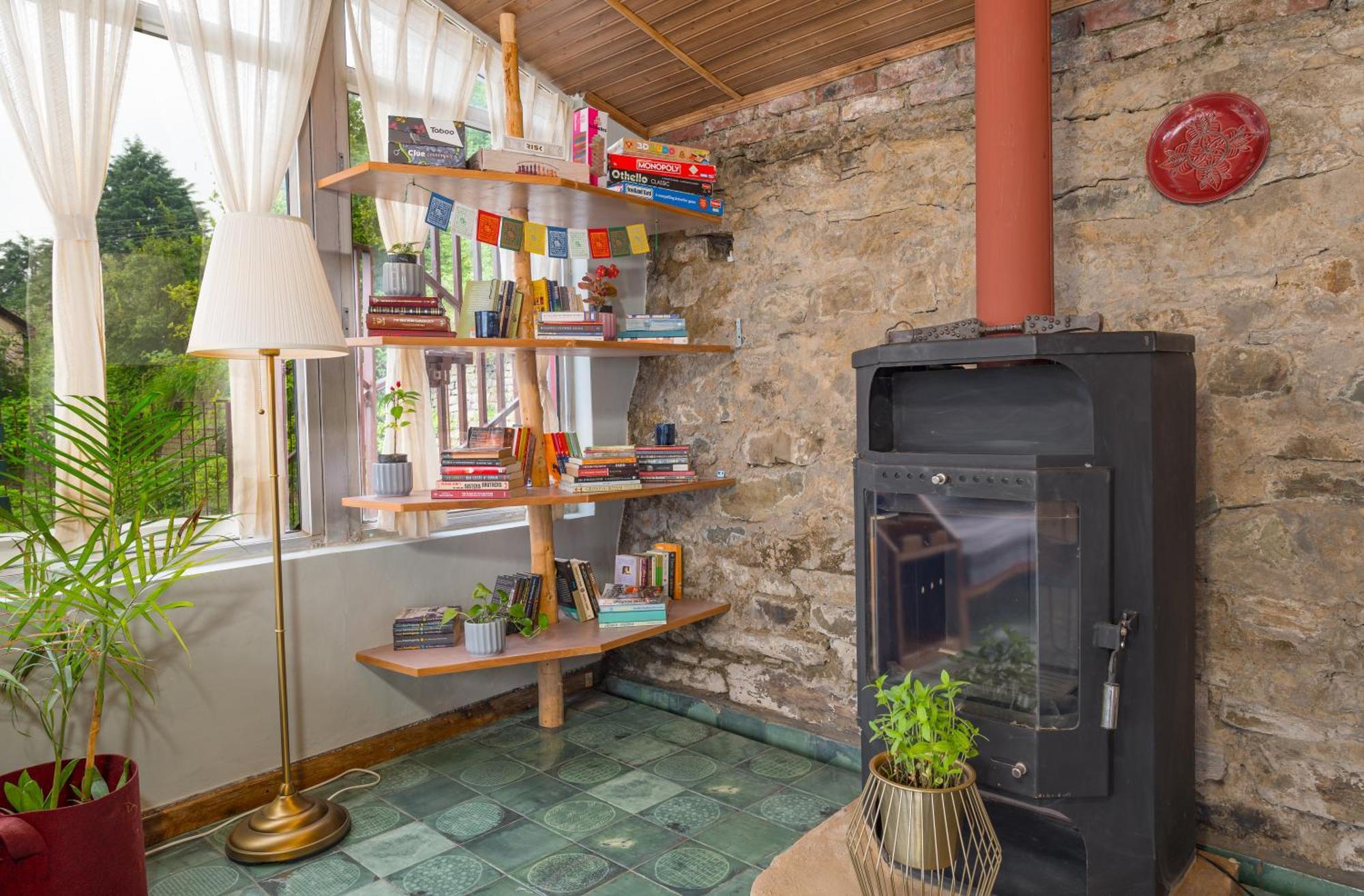 Cedar Hill Lodge - A Boutique Homestay Mashobra Buitenkant foto